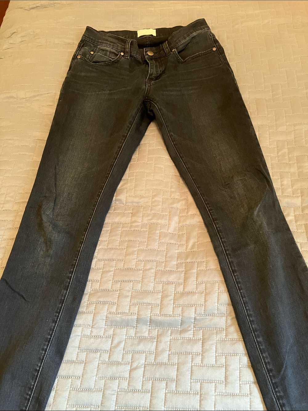 🌺 4 for $20.00 Caslon dark wash skinny ankle jeans size 25